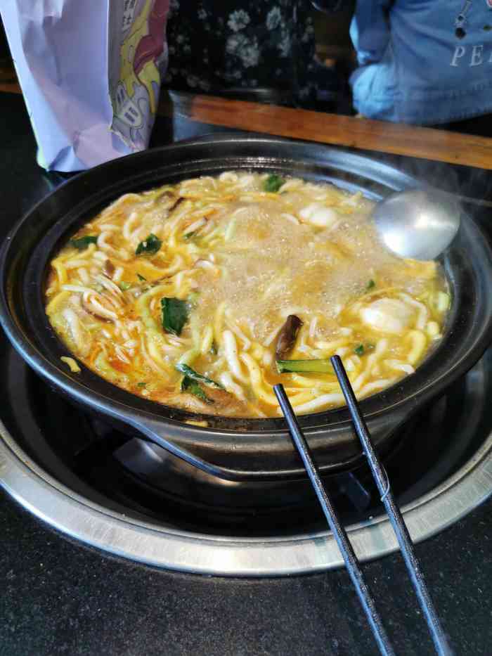 黄食福剪刀面(凤八店)-"冬天坐在暖暖的屋子里吃碗热热的面条是很开.