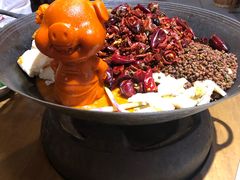 -白乐天毛肚火锅馆(解放碑店)