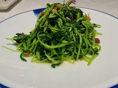 碎油渣炒鸡毛菜-北平楼·烤鸭·北京菜(牡丹园店)