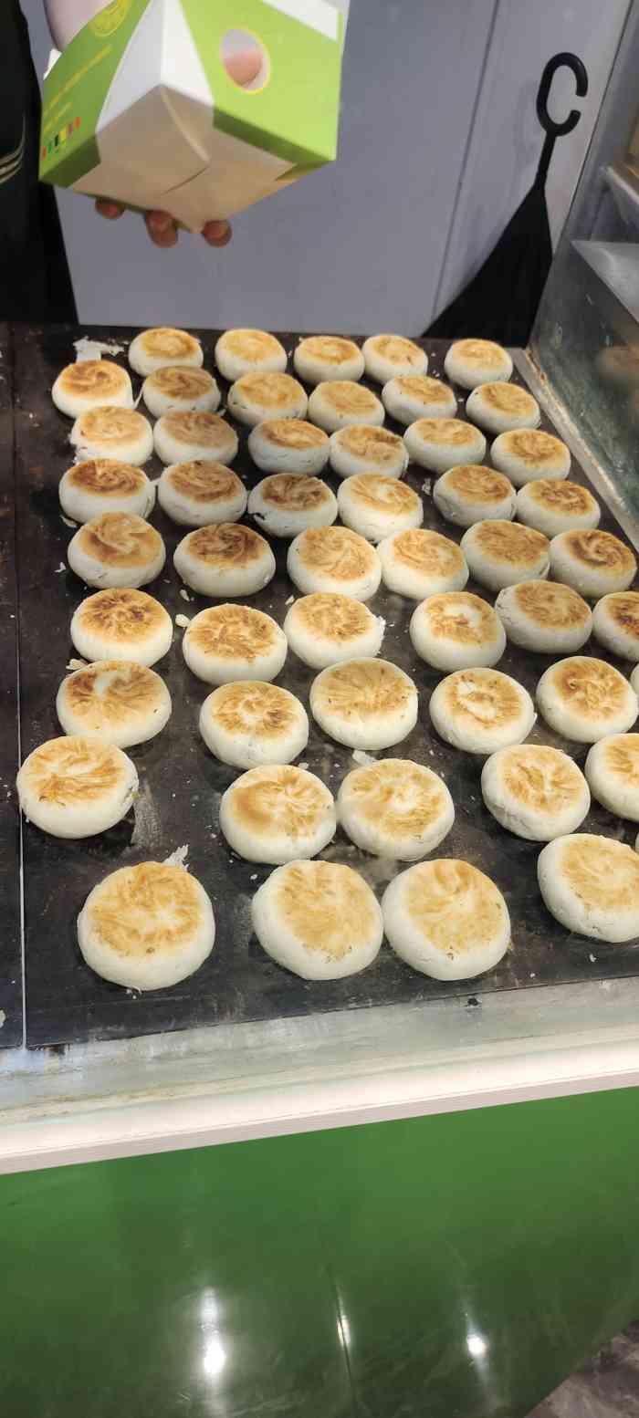 老北京绿豆饼(解放路店)-"感觉很好吃啊,跟上面美女说的一样,皮薄陷.