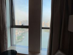 -天津梅江中心皇冠假日酒店