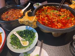 -万重锦·人文川菜馆(骡马市店)