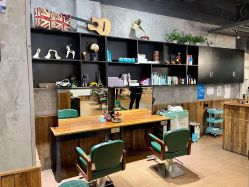 -PE SALON