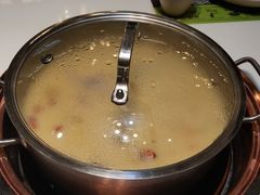 -洪氏嗨捞·猪肚鸡火锅(阳光天地店)