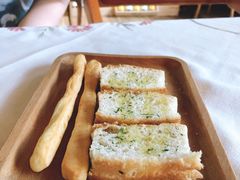 餐前面包-花·fleur古董西餐厅(西城夜未央店)