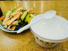 老北京酸奶-门框胡同百年卤煮(新街口店)