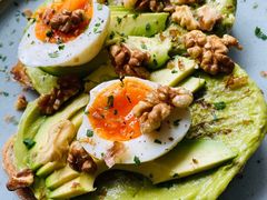 牛油果煮蛋吐司-RAC BAR(安福路店)