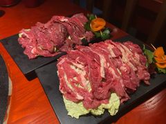 鲜切牛肉-蜀滋香鲜鱼火锅(黄金路店)