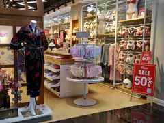 -y8ight内衣(时尚天河商业广场店)