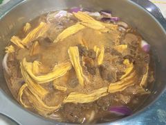 红烧牛肉锅-美兰春记食店·龙舌坡红烧牛肉