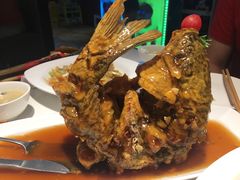 糖醋鲤鱼-闫府私房菜·百年鲁菜(恒隆店)