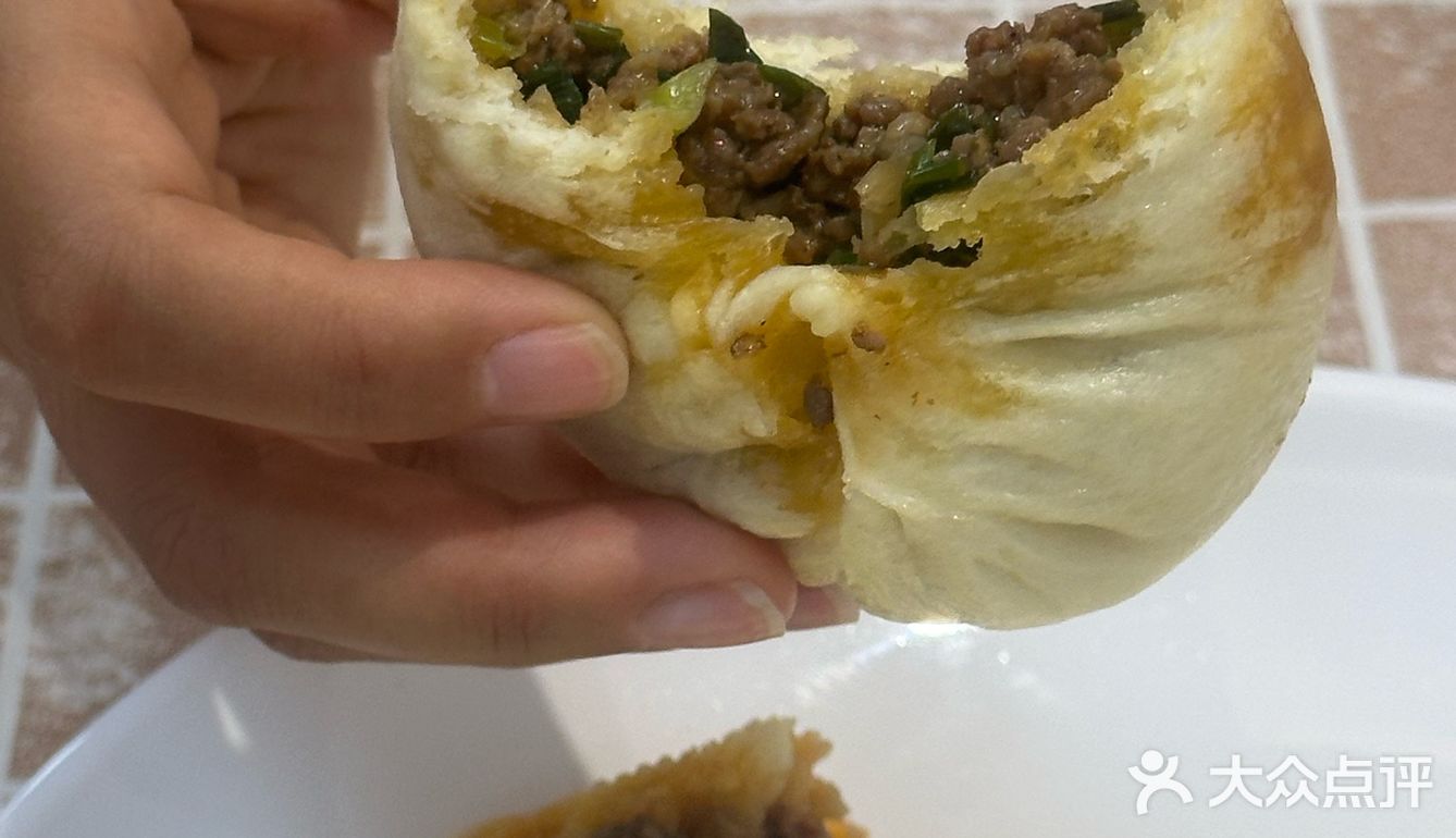 乌鲁木齐最好吃的老面包子藏在这个国营酒店里