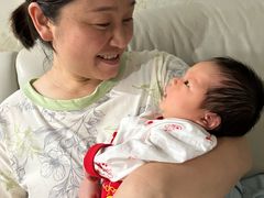 -爱的果实月嫂育婴师(世纪东方店)