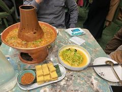 油焖鸡-浩海火烧云傣家菜(京广店)