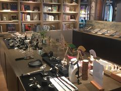 -光海书局(南京东路第一百货店)