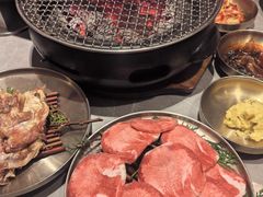 -草家酱蟹炭火烤肉店(珲春南路一店)