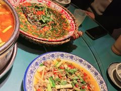 -牟记江湖重庆地标特色菜鱼蛋海鲜羊蝎子(巴南区黑金冠十多年好店)