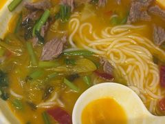 -粉小主·贵州酸汤牛肉粉(南京仙林金鹰店)