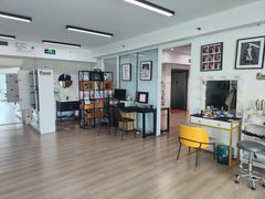 -bobo高端证件照工作室(三元桥店)