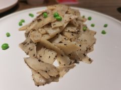 松露酱炒笋尖-小大董·烤鸭(凤凰汇店)