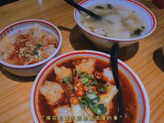 -八二小区抄手(龙湖上城天街店)