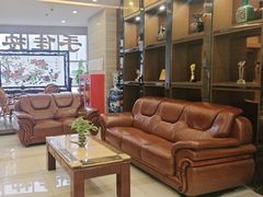 -手佳按摩·足疗·艾灸(龙江店)