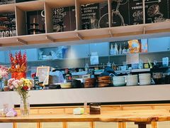 -初念轻轻然(长阳创谷店)