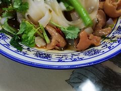 -渝之汇牛肉豌杂面