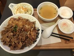 -熊吞·大碗丼烧肉饭(济宁万达广场店)