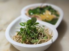 葱香白切鸡拼香椿苗菌菇丝-淮扬府(安定门店)