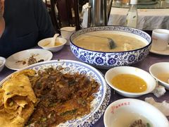 -梅利汴京烤鸭•开封豫菜地标店(东大街店)