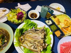 -伊带伊路新疆美食府(呼家楼店)