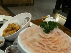 -小天鹅火锅·一线江景洪鼎旗舰店(洪崖洞店)