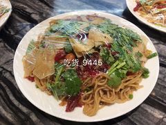 -皇马海口湾海景酒店(万绿园秀英港店)