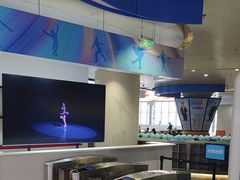 -冰纷万象滑冰场(赣州华润万象城店)