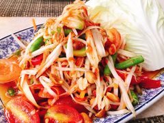 -卷心菜和避孕套餐厅(Pattaya)