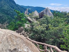 -罗田薄刀峰风景区