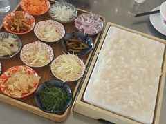 -渔顺生·顺德鱼生·粥底火锅·桑拿鸡(渔人码头店)