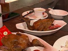 妙龄乳鸽-香山家宴