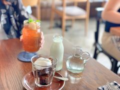 -ROAST coffee & eatery