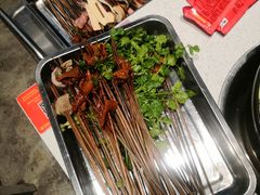 -钢管厂五区小郡肝串串香(蜀都万达店)