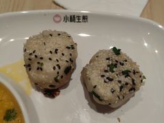 -小杨生煎(金山百联购物中心3楼店)