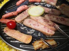 -山野的朋友露营炭火烤肉