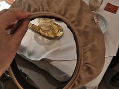 -阿妮叶李(光谷世界城店)