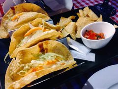 -鲨鱼美式餐厅酒吧Sharky