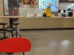 -麦当劳(轻轨曹杨路店)