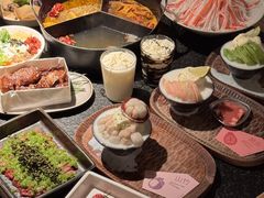 -三出山火锅(南京万象天地店)