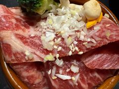 -山川小町·极番烧肉(新地假日广场店)