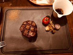 -恰餐厅及酒吧 CHAR Bar & Grill (北京丽都皇冠假日店)