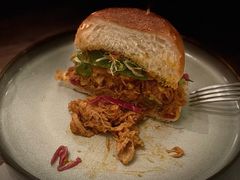 手撕猪肉汉堡-RAC BAR(安福路店)